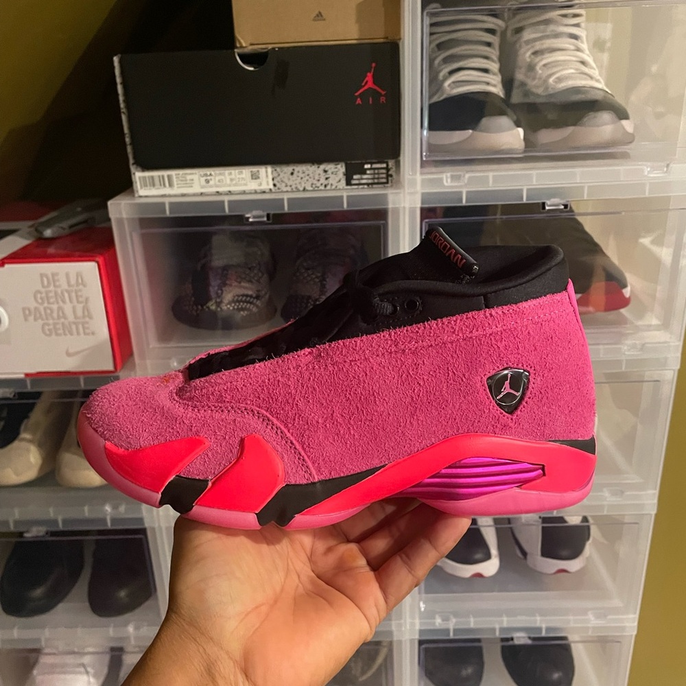 Wmns Air Jordan 14 Low Shocking Pink
